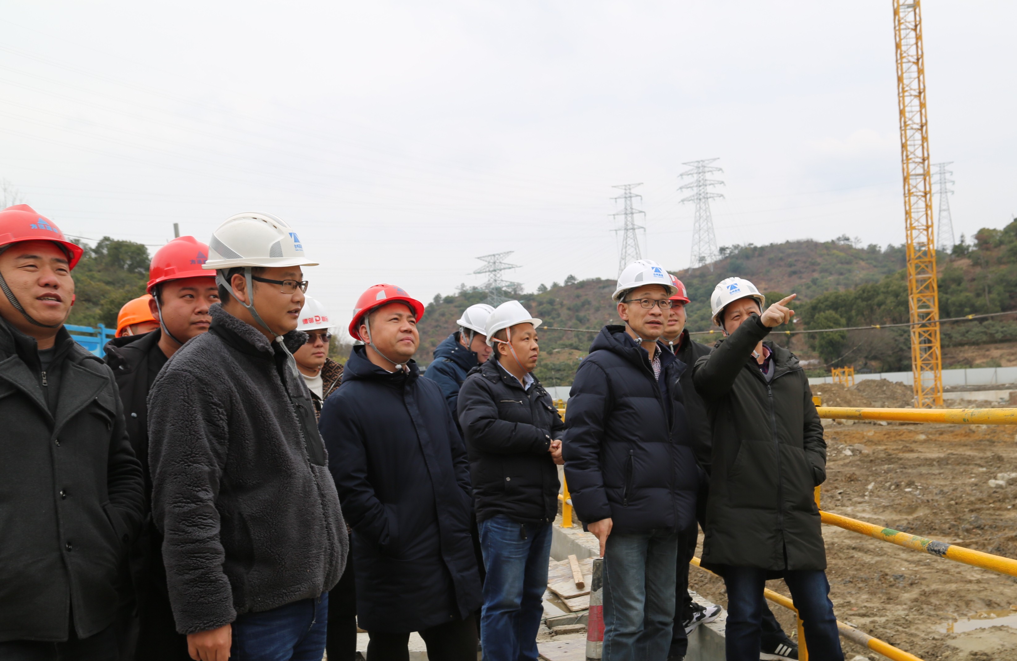 1645758086291457.jpg 圖為 檢查組在云廬項目工地檢查.jpg