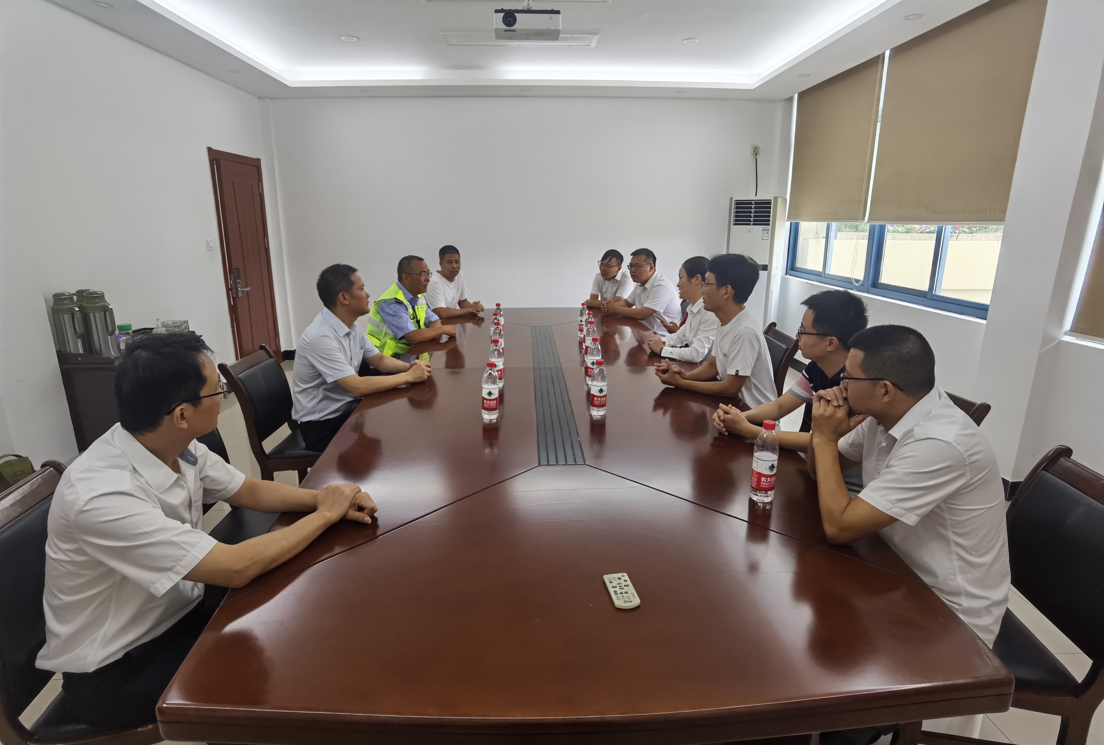 1693380869117591.jpg 2eba87babc16dacc25863dfa425c90a.jpg