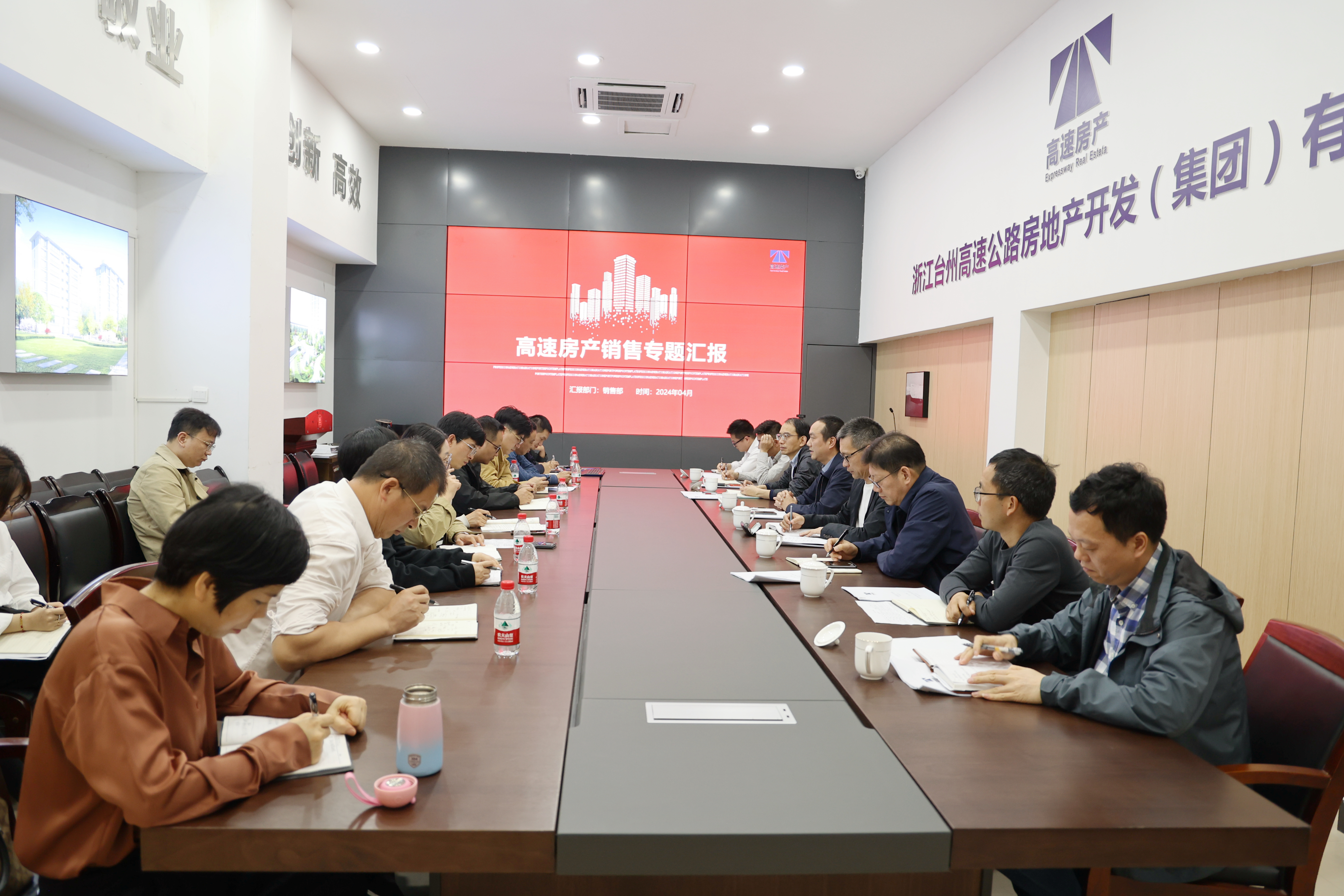 1712454103774488.jpg 5c939ef6c5ea8067348cdb13fe57526.jpg