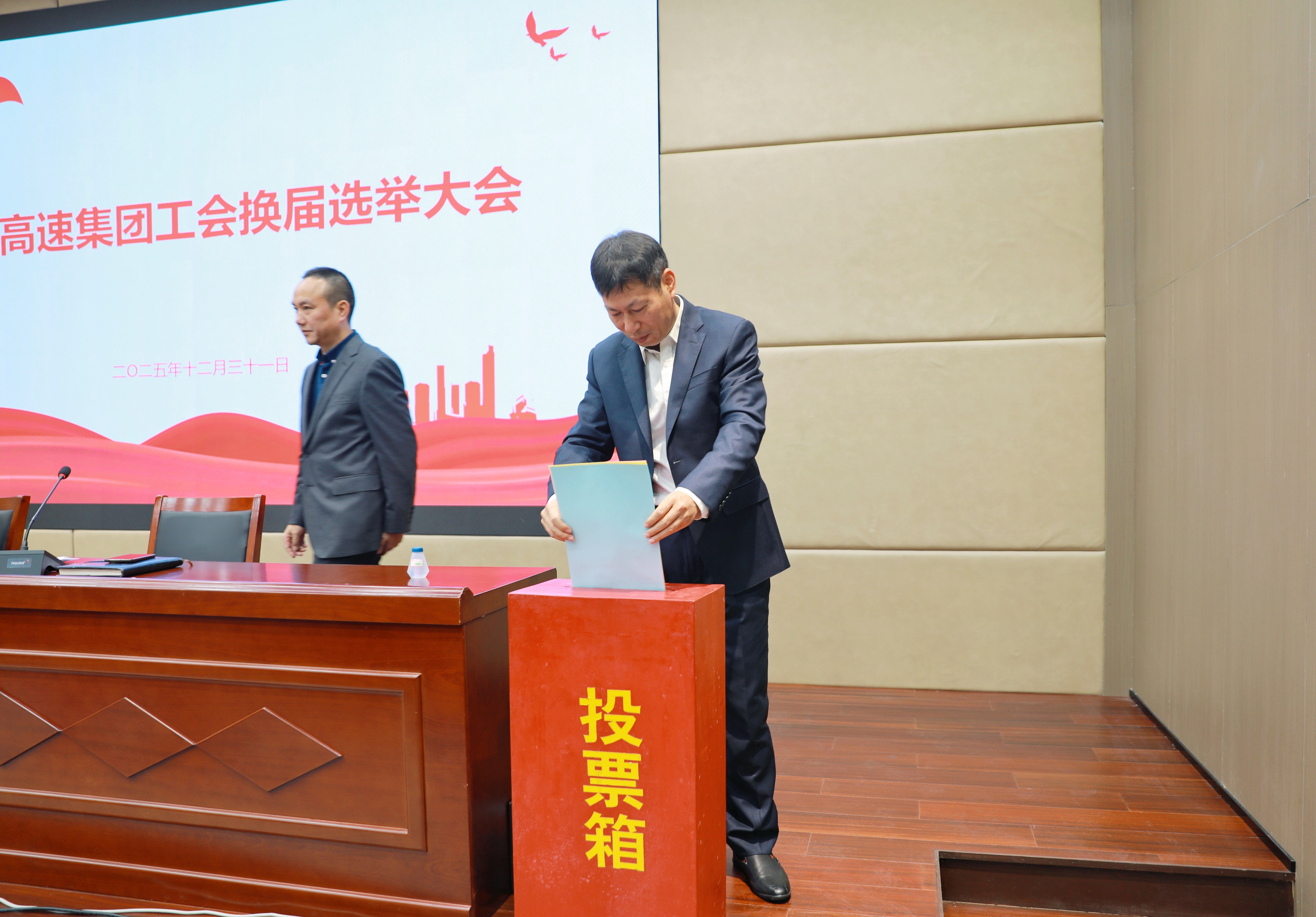 1767493614669536.jpg 480e9ca5c9dd7714cd9246a87f24858f.jpg