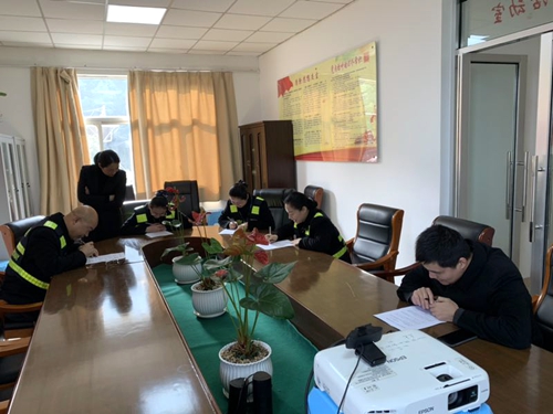 圖為考試現(xiàn)場 陳瑩攝4_副本.jpg